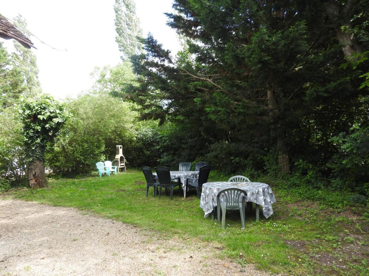 Crouzilles Le Moulin De Saussaye Bed & Breakfast エクステリア 写真
