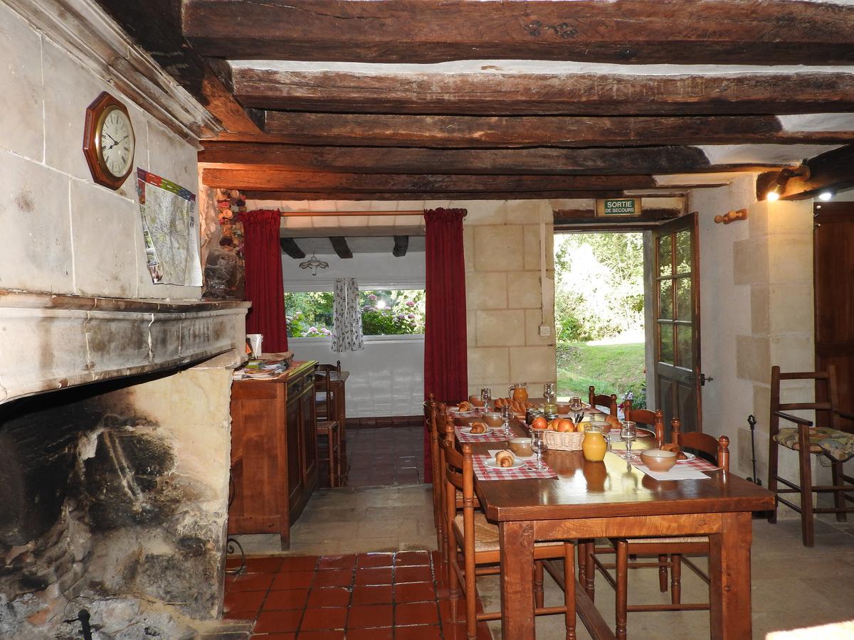 Crouzilles Le Moulin De Saussaye Bed & Breakfast エクステリア 写真
